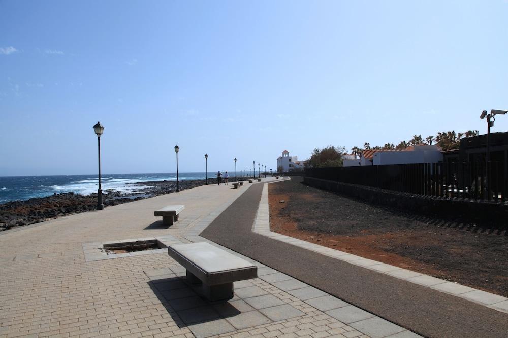 Апартаменты Puerto Caleta Калета-де-Фусте Экстерьер фото